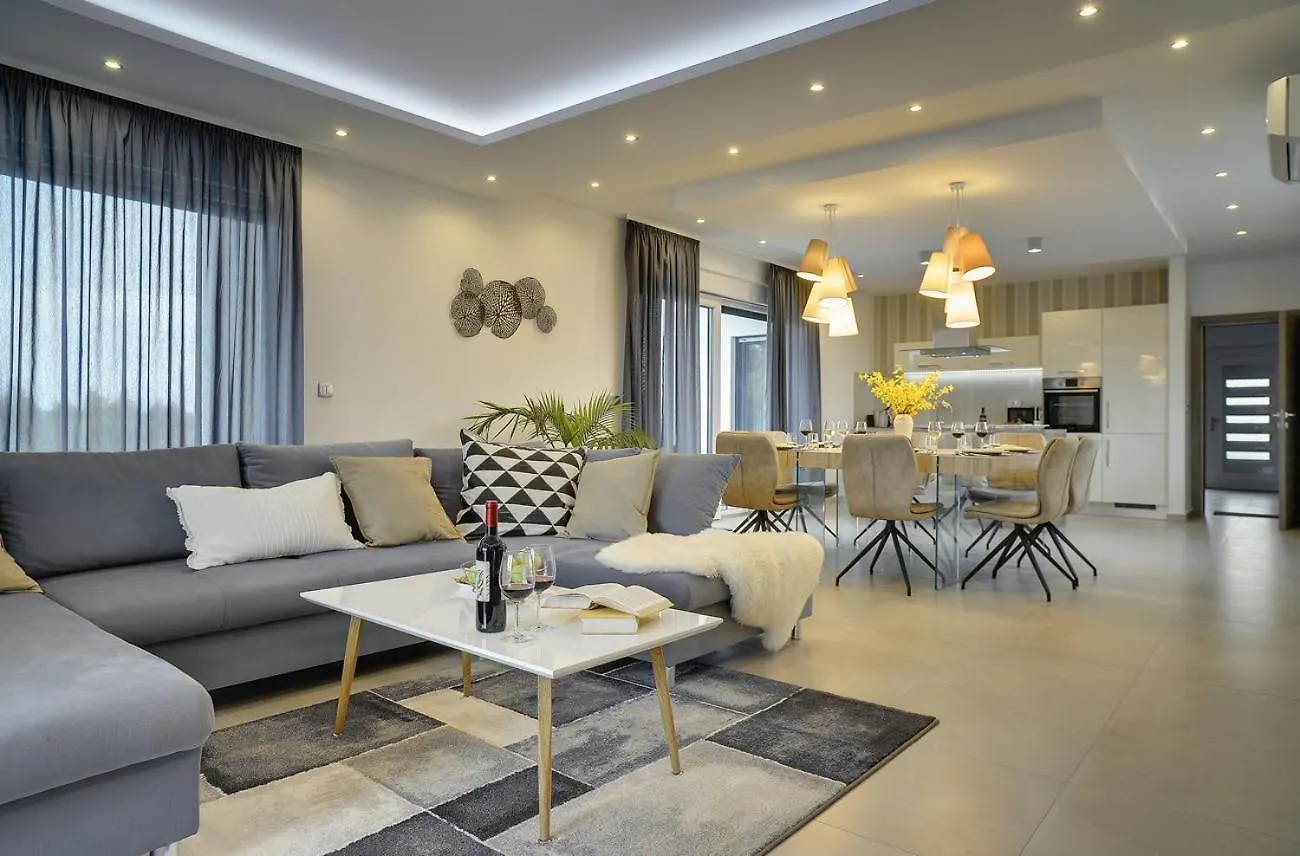 Villa Una In Pula With Heated Pool And Whirlpool