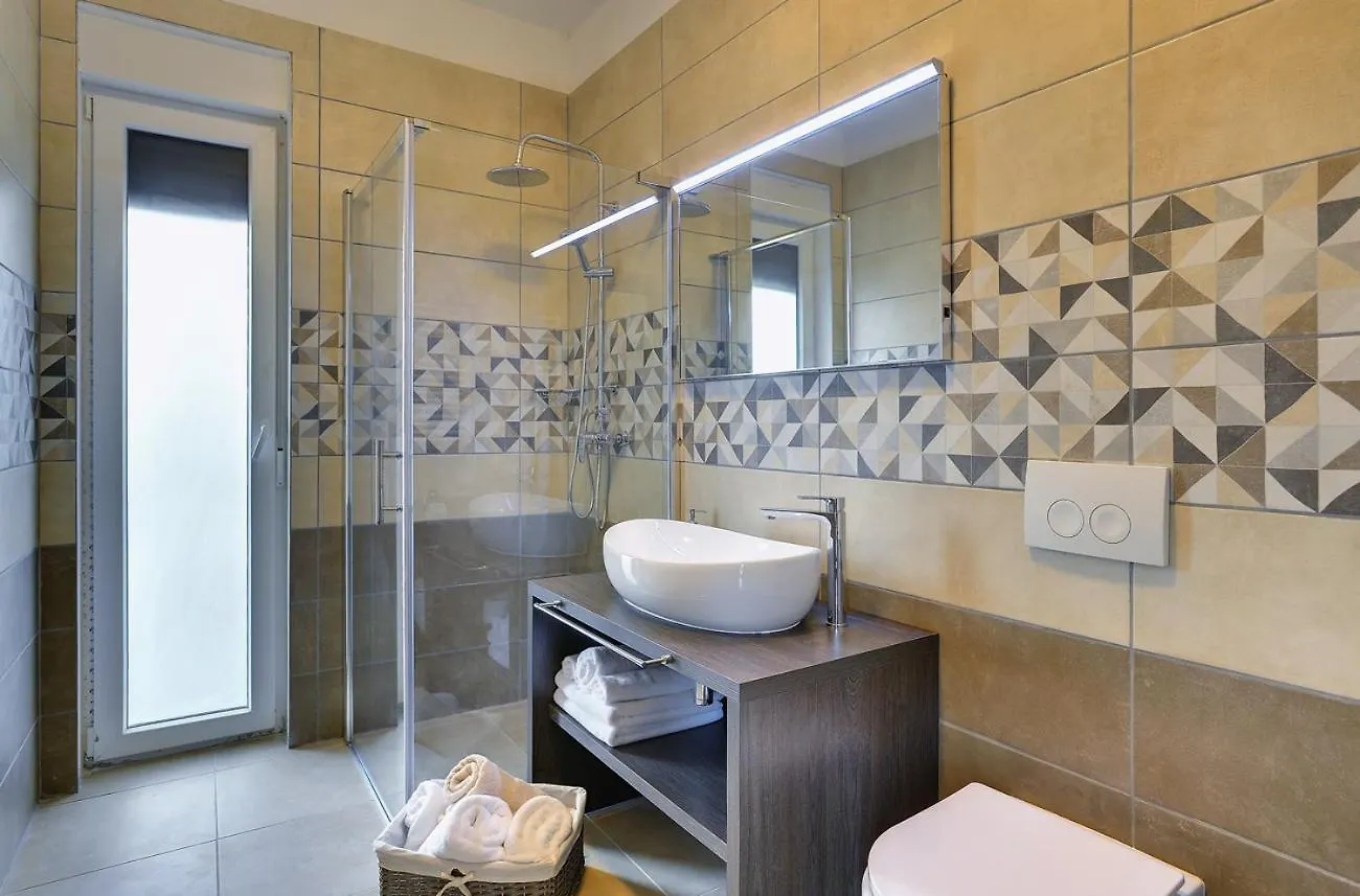 Villa Una In Pula With Heated Pool And Whirlpool